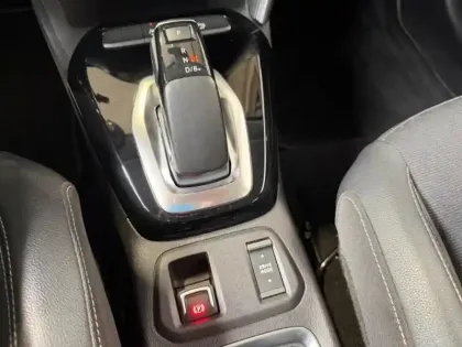 Photo 13 Opel Corsa  -e 136 Elegance / Carplay / Caméra