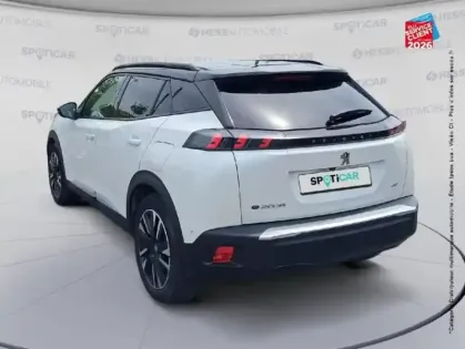 Photo 7 Peugeot 2008  e- 136ch GT Pack