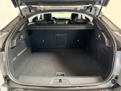 Photo 10 Peugeot 408  Electrique 210 Allure (58kWh) GPS Camera 360  Full LED