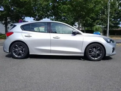 Photo 22 Ford Focus  1.0 EcoBoost 125ch ST-Line