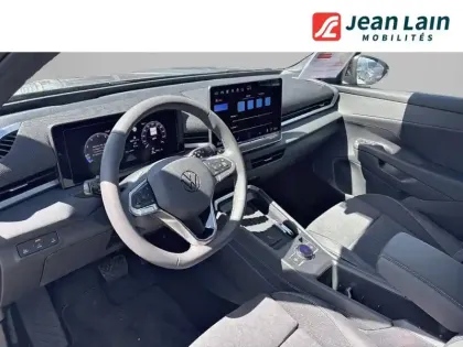 Photo 10 Volkswagen T-roc  1.5 eTSI EVO2 Hybrid 150 ch DSG7