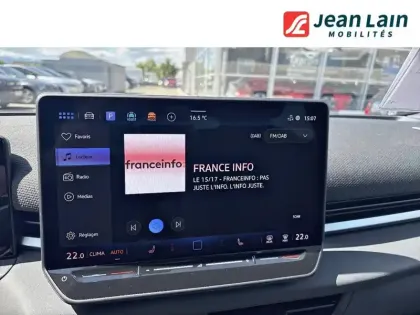 Photo 14 Volkswagen T-roc  1.5 eTSI EVO2 Hybrid 150 ch DSG7
