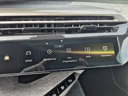 Photo 18 Peugeot 3008  Hybrid 145 e-DCS6