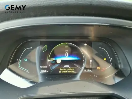 Photo 18 Renault Captur  E-Tech full hybrid 145
