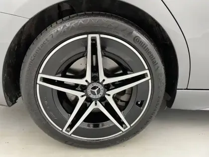 Photo 18 Mercedes Classe C  220 d 9G-Tronic