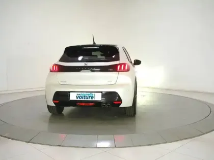 Photo 29 Peugeot 208  PureTech 130 S&S EAT8