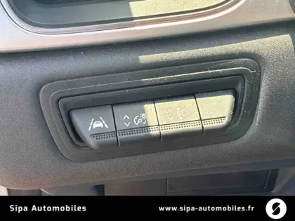 Photo 22 Renault Captur  TCe 100