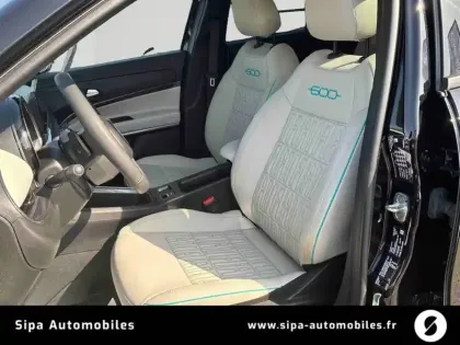 Photo 10 Fiat 600  T-Gen 3 1.2 Hybrid 110ch eDCT6