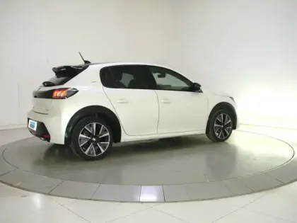 Photo 27 Peugeot 208  PureTech 100 S&S EAT8