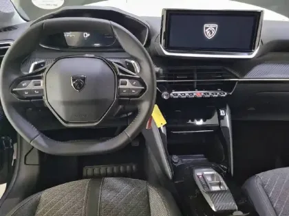 Photo 10 Peugeot 208  Hybrid 110 ch e-DCS6