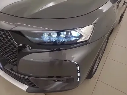 Photo 15 DS DS 7 DS7 Crossback Hybride E-Tense 225 EAT8