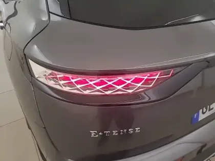 Photo 16 DS DS 7 DS7 Crossback Hybride E-Tense 225 EAT8