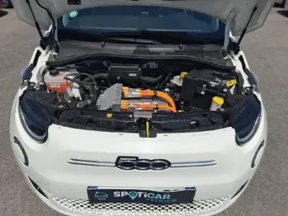 Photo 6 Fiat 500  e 95 ch Action