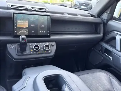 Photo 23 Land rover Defender 110 P400E PHEV BVA8 X-DYNAMIC