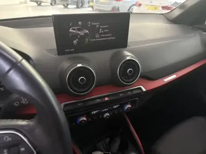 Photo 18 Audi Q2 30 TFSI sport