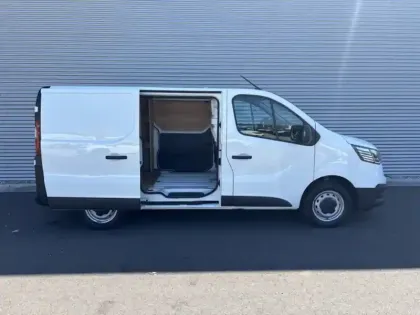 Photo 9 Renault Trafic 2.0L 130ch L1H1 3T Grand Confo