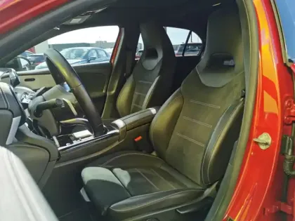 Photo 10 Mercedes Classe A 200 Compacte AMGLine 163 ch 7G