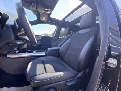 Photo 8 Mercedes GLA 250 e Hybrid EQ AMG Line