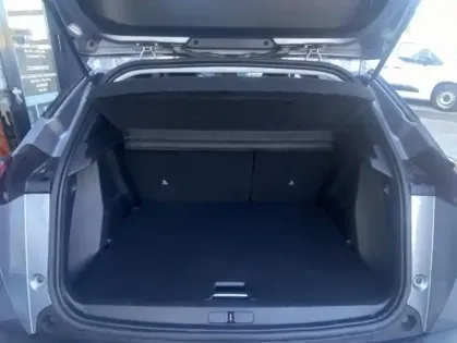 Photo 33 Peugeot 2008 II PureTech 130 S&S EAT8 ALLURE