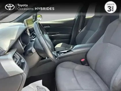 Photo 9 Toyota C-HR  122h Edition 2WD E-CVT RC18