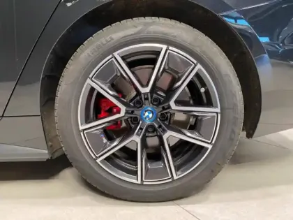 Photo 8 BMW I4  eDrive35 286ch M Sport
