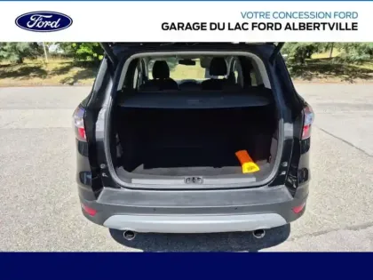 Photo 6 Ford Kuga  1.5 TDCi 120ch Stop&Start Titanium 4x2 Euro6.2