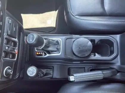 Photo 13 Jeep Wrangler  Unlimited 2.0 T 380ch 4xe Overland Command-Trac MY23
