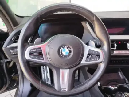 Photo 13 BMW Serie 1 Série 1 118dA 150ch M Sport
