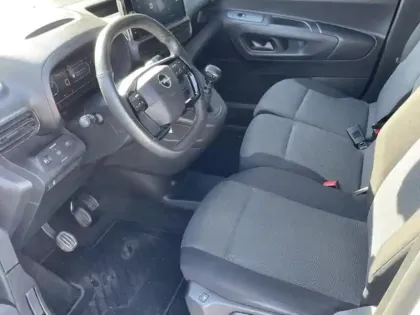 Photo 10 Opel Combo  Cargo M 650kg BlueHDi 100ch S&S Pack Premium Connect