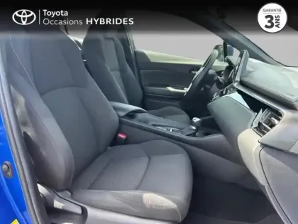 Photo 5 Toyota C-HR  122h Dynamic 2WD E-CVT RC18