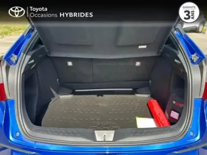 Photo 9 Toyota C-HR  122h Dynamic 2WD E-CVT RC18