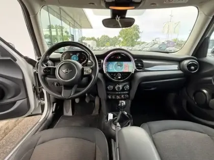 Photo 5 Mini Mini  5 Portes Cooper 136ch  Business Design