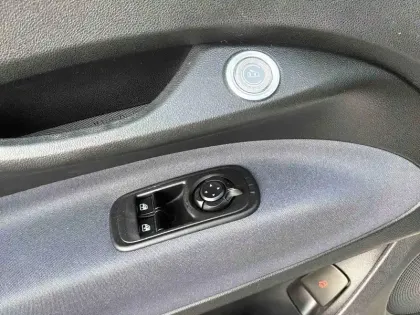 Photo 13 Fiat 500  e 118ch Icône Plus