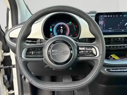 Photo 11 Fiat 500  e 118ch Icône Plus