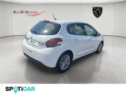 Photo 7 Peugeot 208  1.2 PureTech 110ch Allure S&S 5p