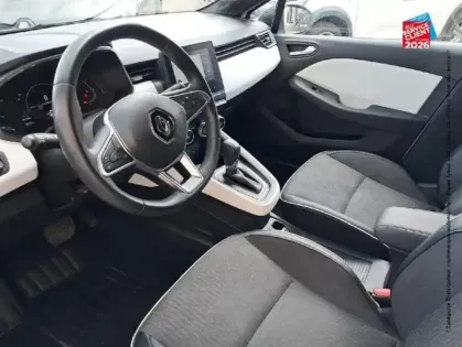 Photo 14 Renault Clio  1.6 E-Tech hybride 145ch Techno
