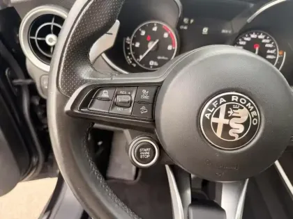Photo 13 Alfa Romeo Stelvio  2.2 Diesel 190ch Sprint Q4 AT8 MY22