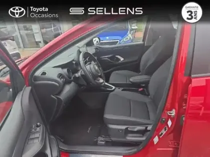 Photo 10 Toyota Yaris  116h Design 5p MY22
