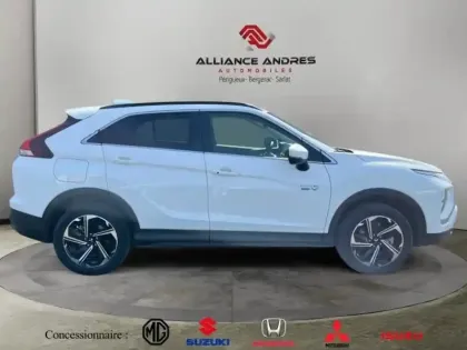Photo 5 Mitsubishi Eclipse  Cross 2.4 MIVEC PHEV 188ch Invite 4WD 2023