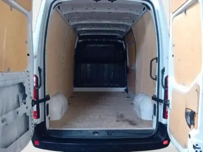 Photo 8 Renault Master  Fg F3300 L2H2 2.3 Blue dCi 135ch Grand Confort Euro6