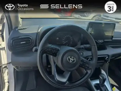 Photo 12 Toyota Yaris  116h Dynamic 5p MC24