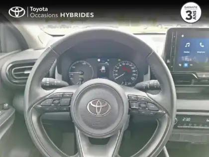 Photo 12 Toyota Yaris  116h Dynamic 5p MC24
