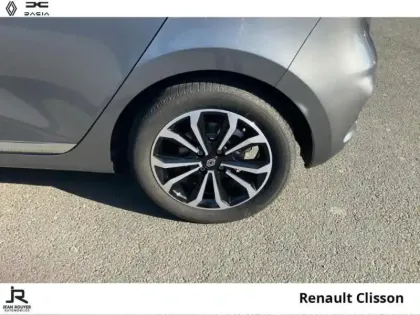Photo 7 Renault Clio  1.6 E-Tech 145ch full hybrid Techno