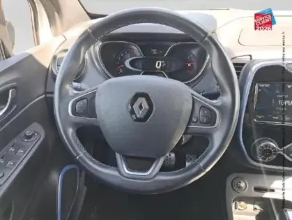 Photo 11 Renault Captur  1.2 TCe 120ch Stop&Start energy Wave EDC Euro6 2016