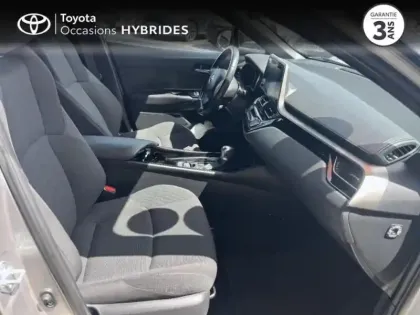 Photo 5 Toyota C-HR  122h Design 2WD E-CVT RC18