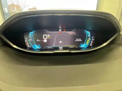 Photo 13 Peugeot 3008  HYBRID 225ch GT e-EAT8