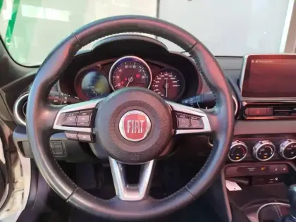 Photo 26 Fiat 124 Spider  1.4 MultiAir 140ch Lusso Plus