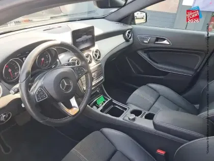 Photo 15 Mercedes GLA  200 d 136ch Sensation 4Matic 7G-DCT