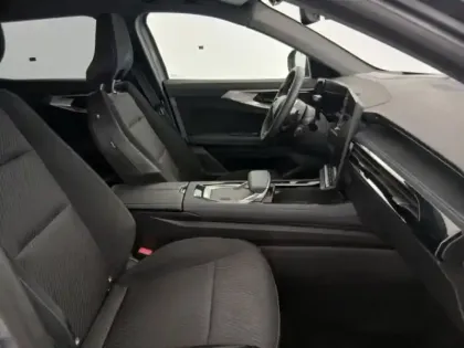 Photo 13 Renault Espace  1.2 E-Tech full hybrid 200ch esprit Alpine 7 places - 24