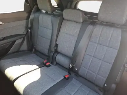Photo 11 Renault Espace  1.2 E-Tech full hybrid 200ch Techno 7 places - 25
